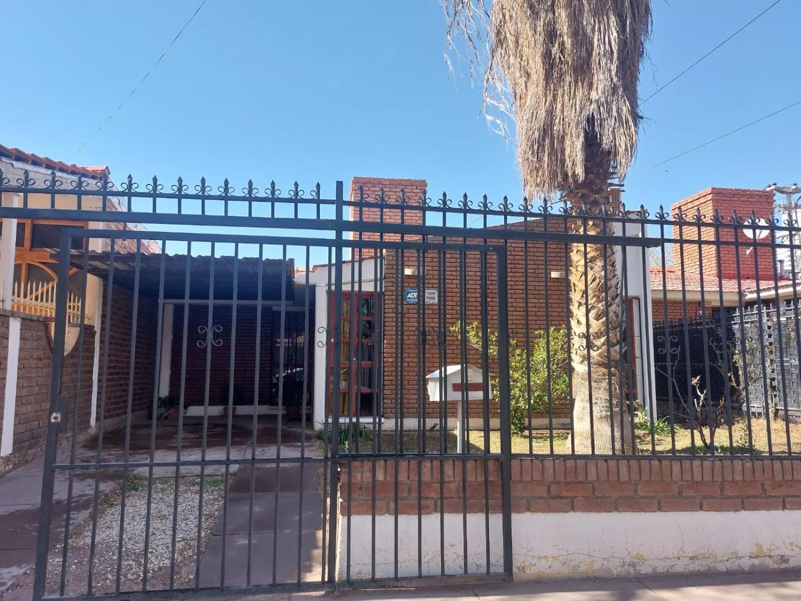 Casa Silvia - Zona Palmares * Godoy Cruz